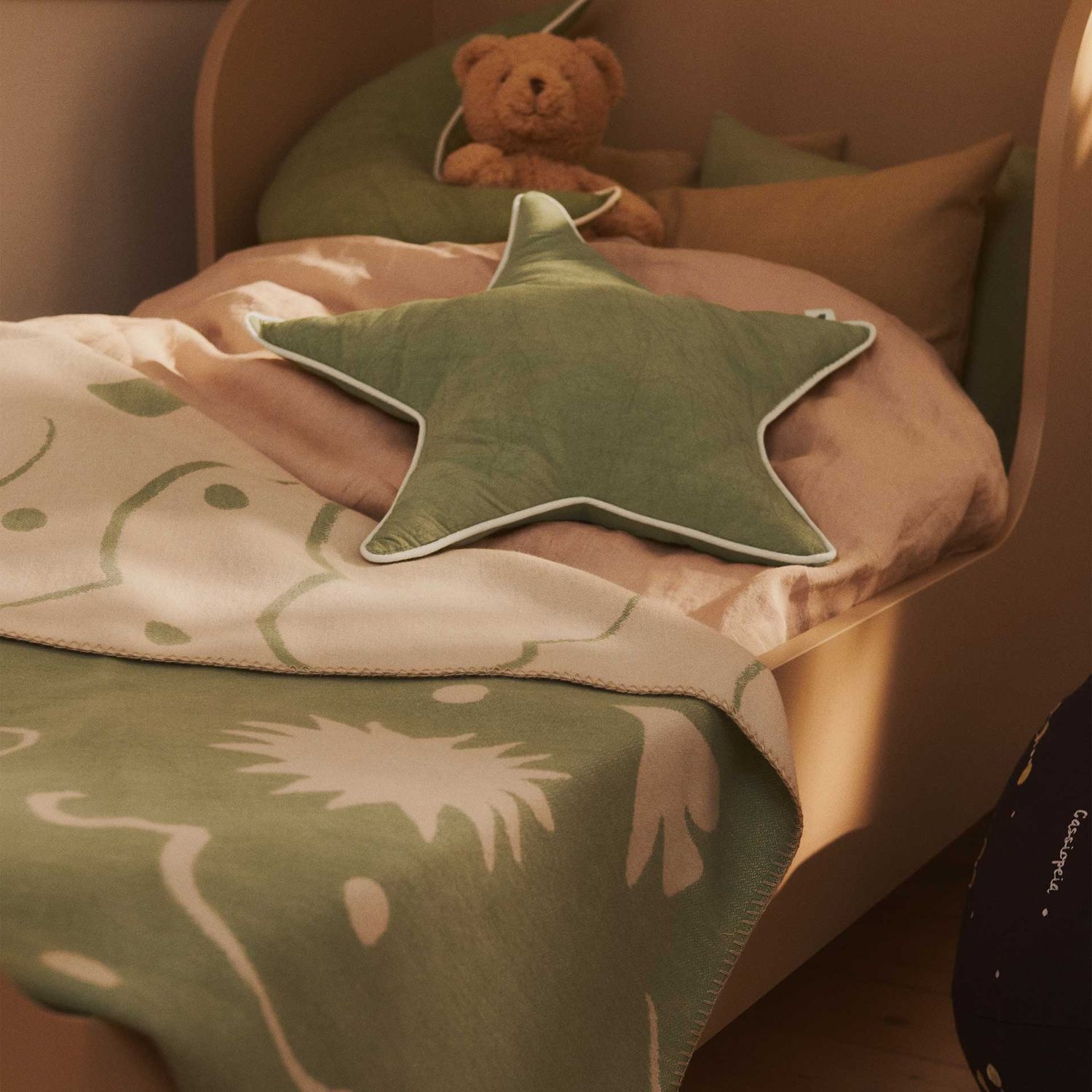 Ferm Living - Star Kissen undyed