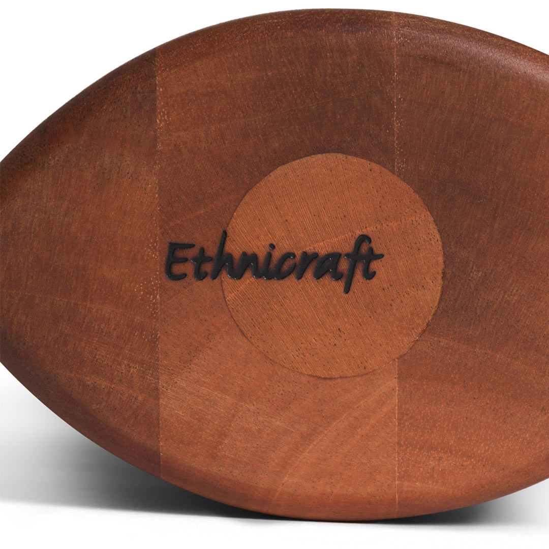 29770 ethnicraft buchstuetzen mahagoni praegung freisteller 86369