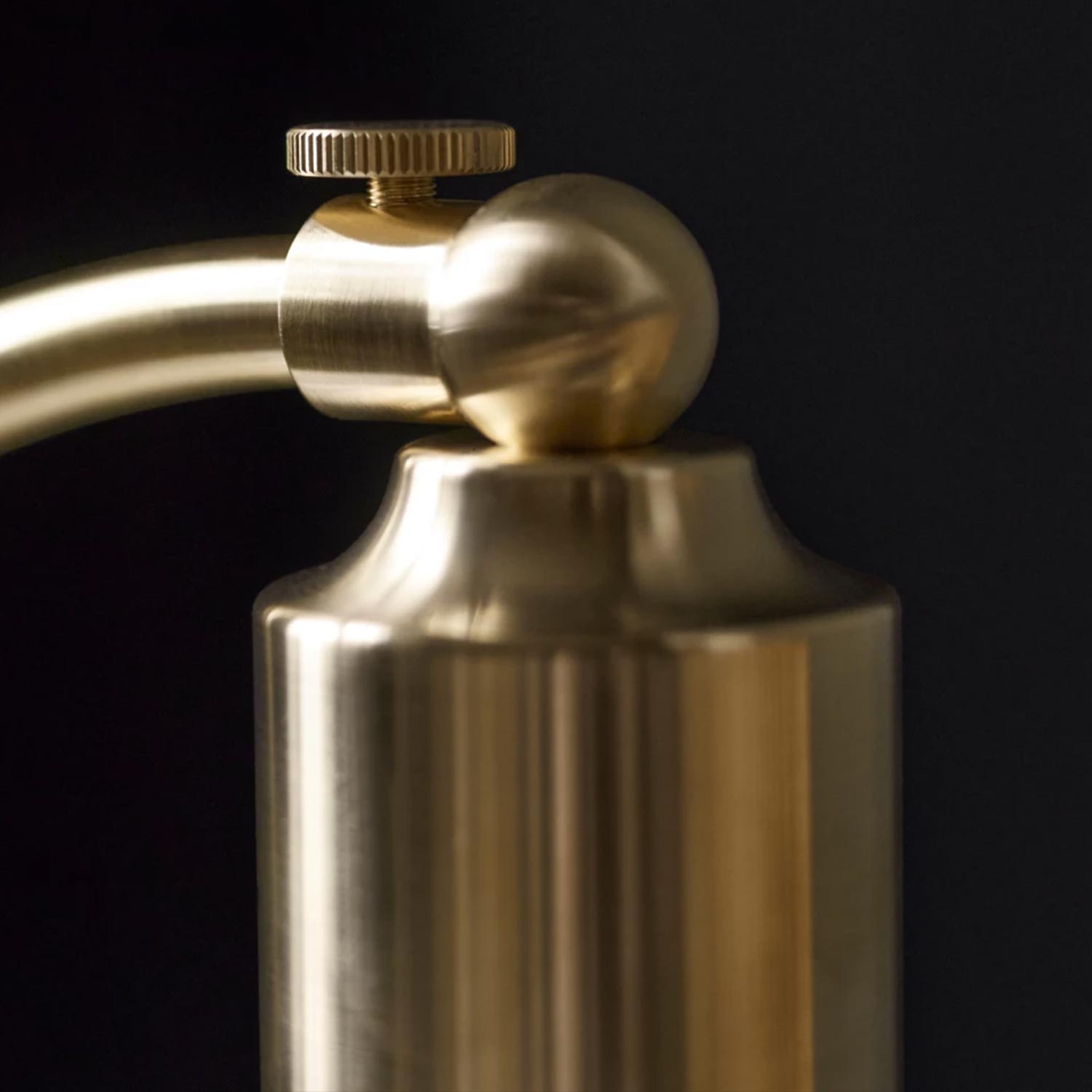 Louis Poulsen - PH 2/2 Luna Tischleuchte aged brass