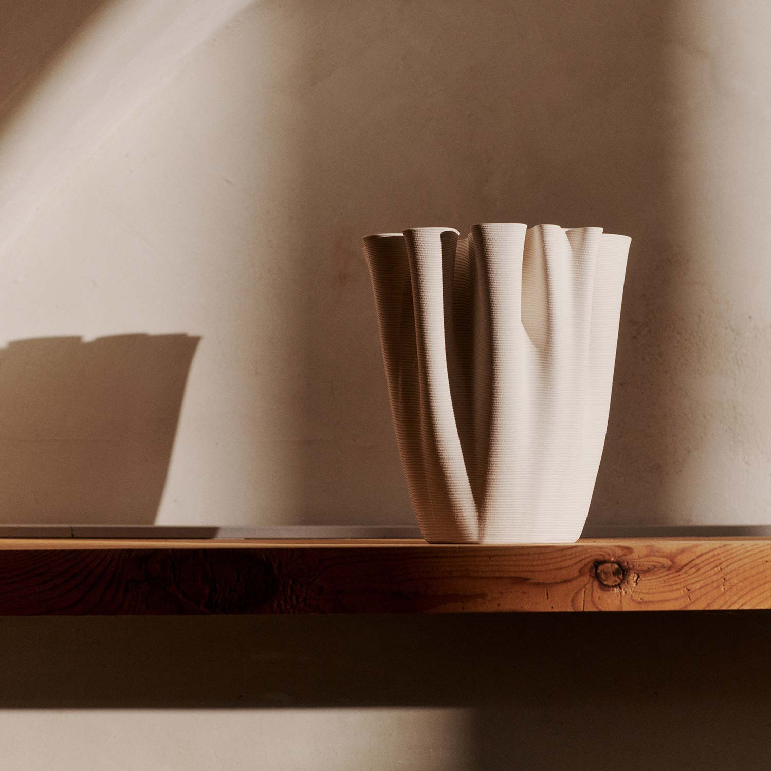 Ferm Living - Dedali Vase off-white small