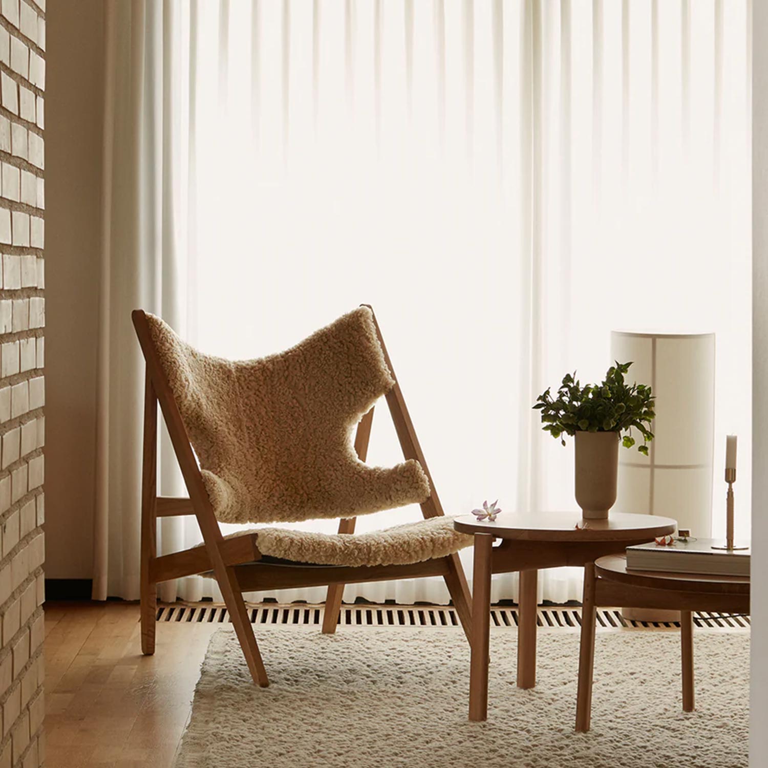 Audo - Knitting Lounge Chair dark stained oak/root