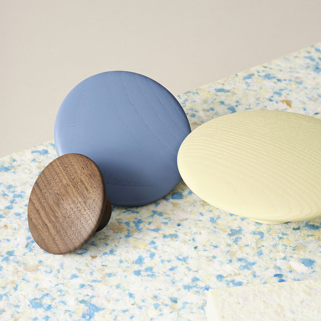 muuto dots pale blue 71139