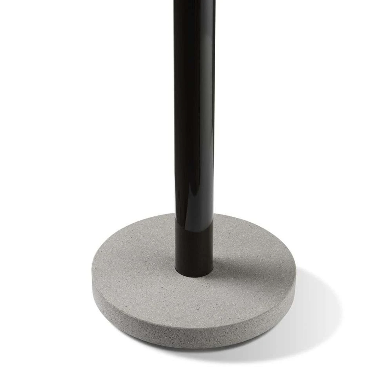 flos bellhop stehleuchte cioko sockel 68996