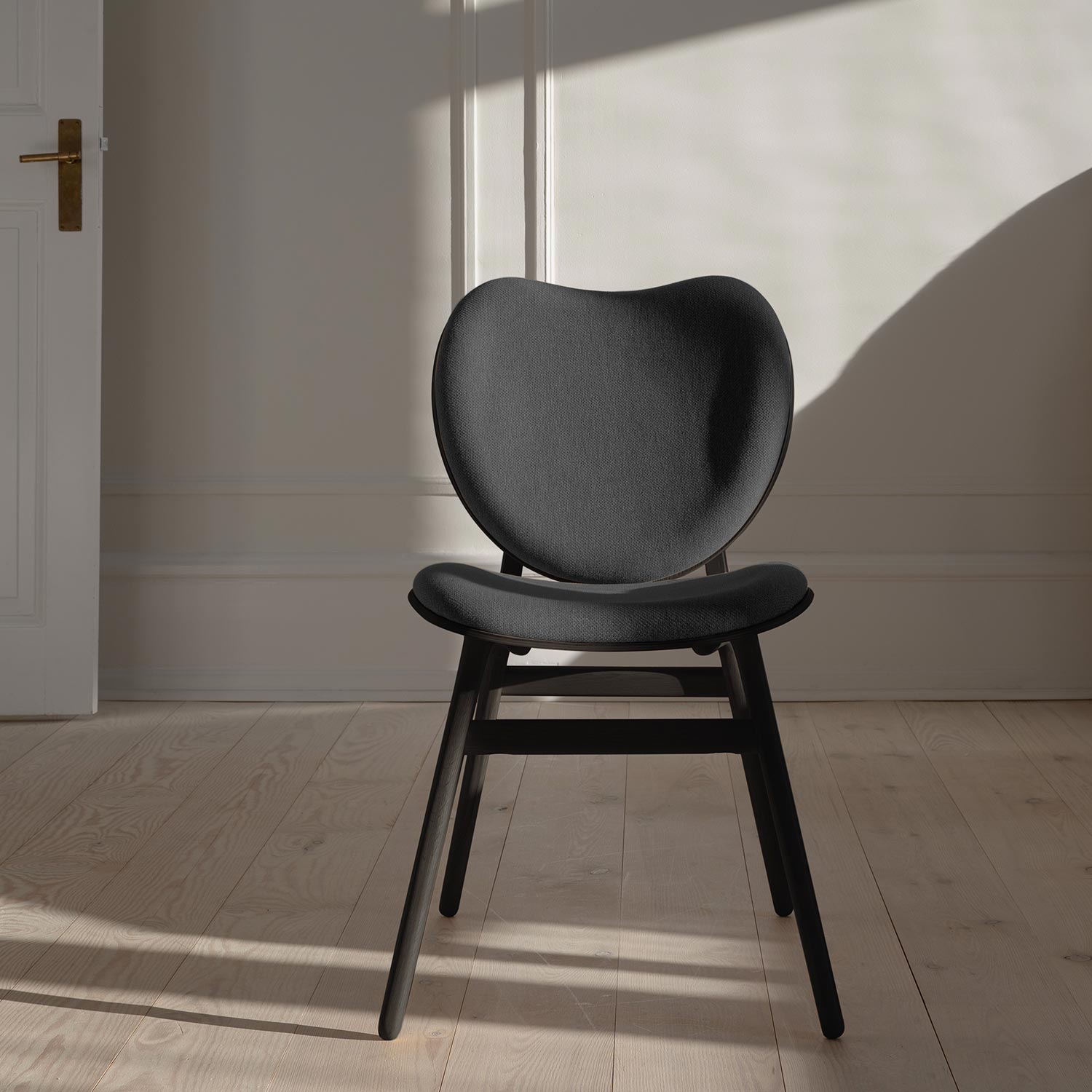 UMAGE - A Conversation Piece Stuhl eiche shadow