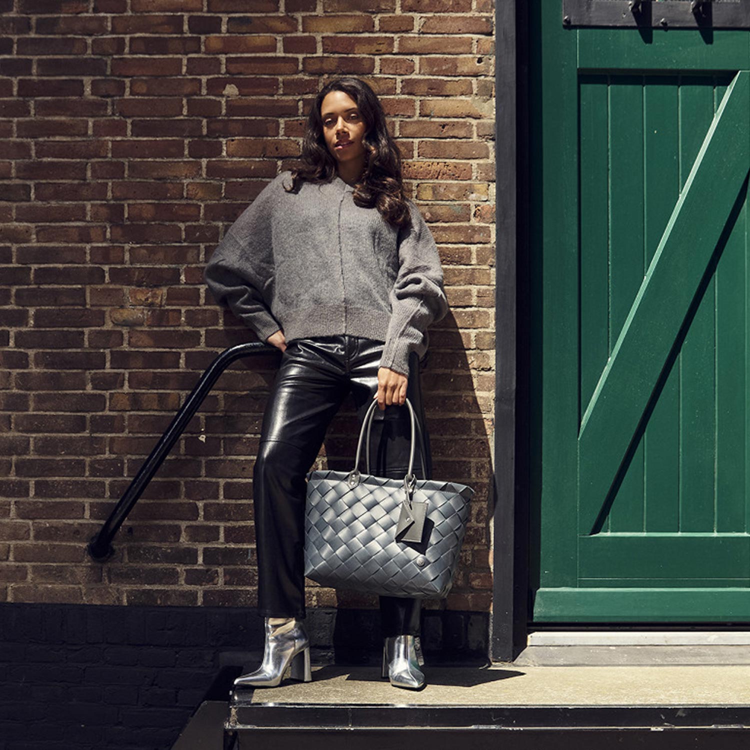 Handed By - Chloé Shopper nougat cream
