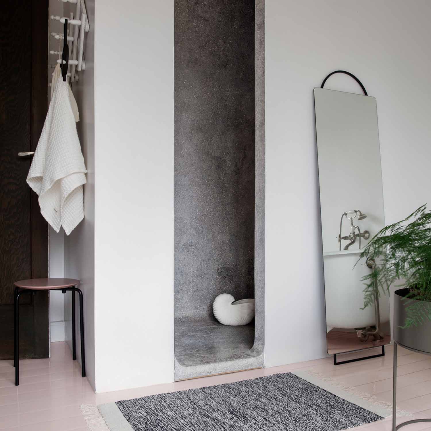 Andorn Mirror Ganzkrper ferm Livinf freistehende Badewann