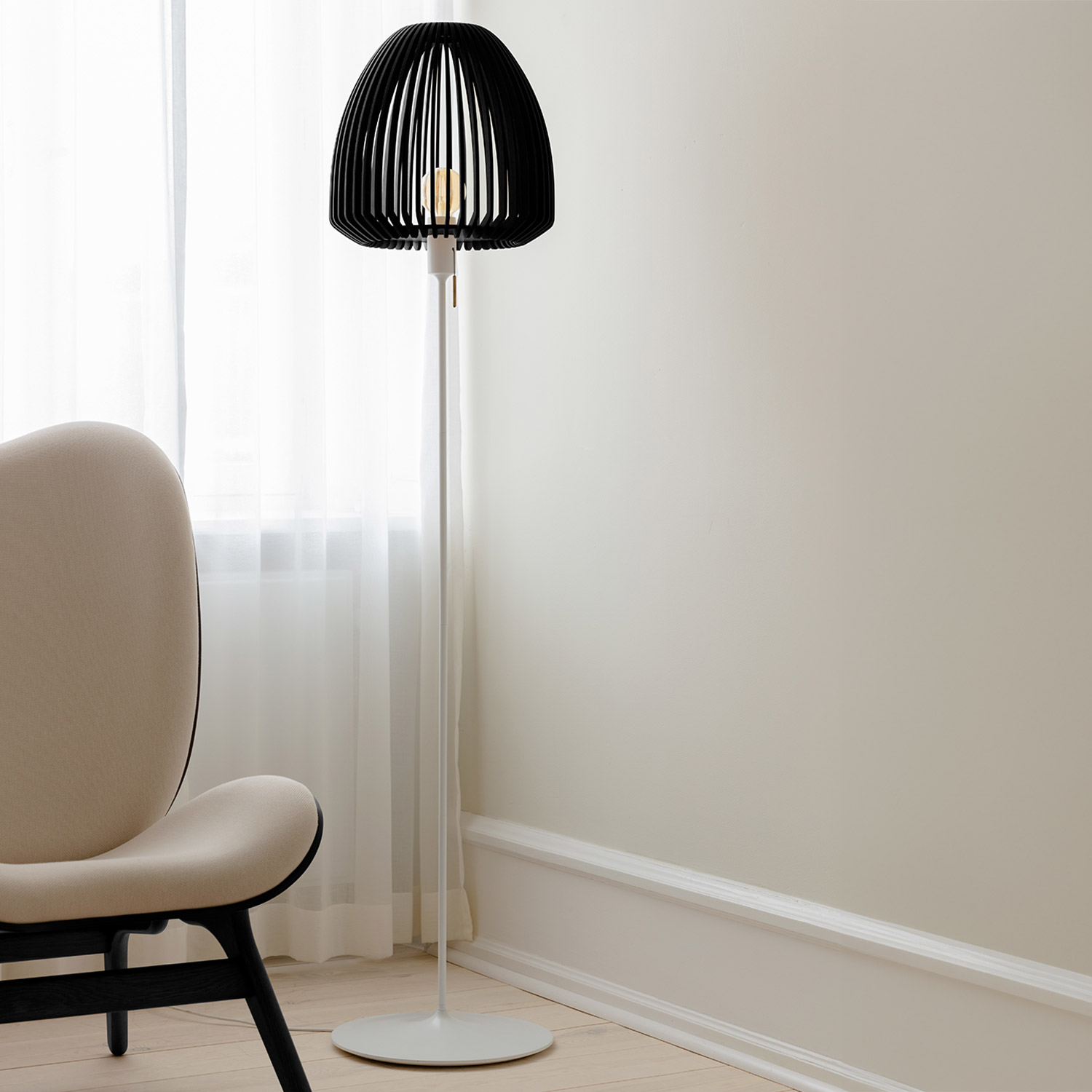 UMAGE clava wood schwarz 2244 stehlampe 98132