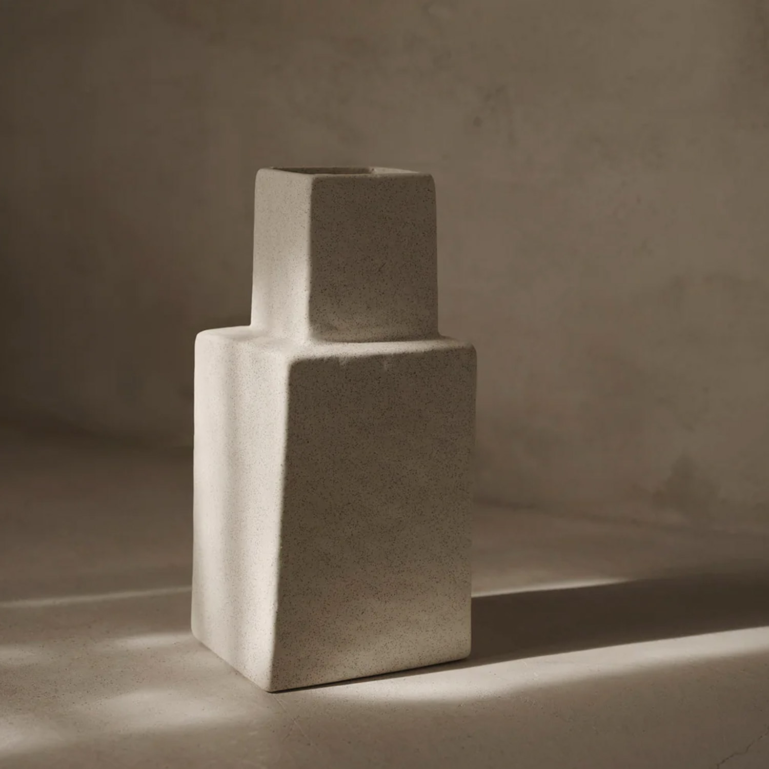 ferm LIVING Koa Vase H29 Medium Weiss Ambiente 104471