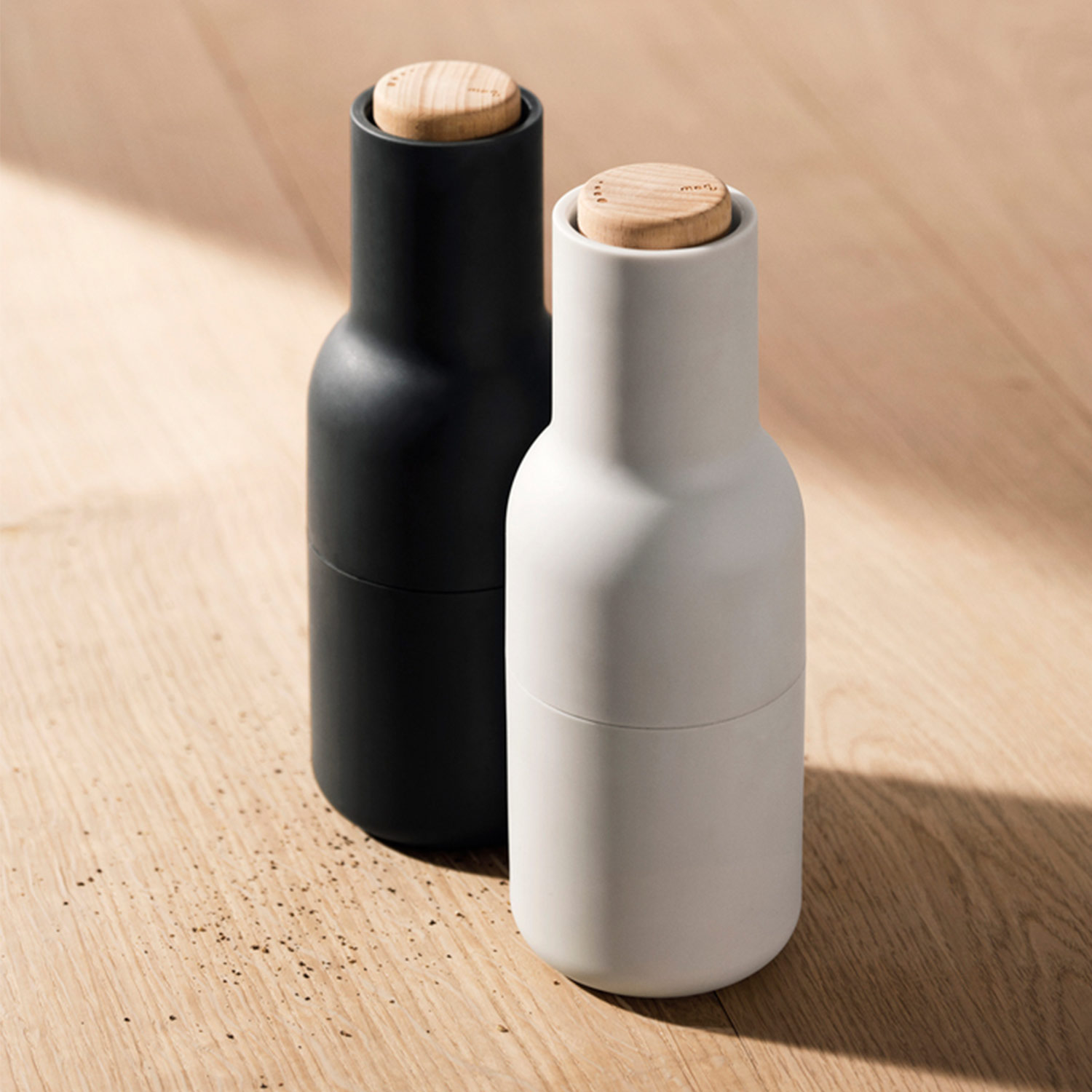 Audo - Salz- und Pfeffermühle ash & carbon / Walnuss