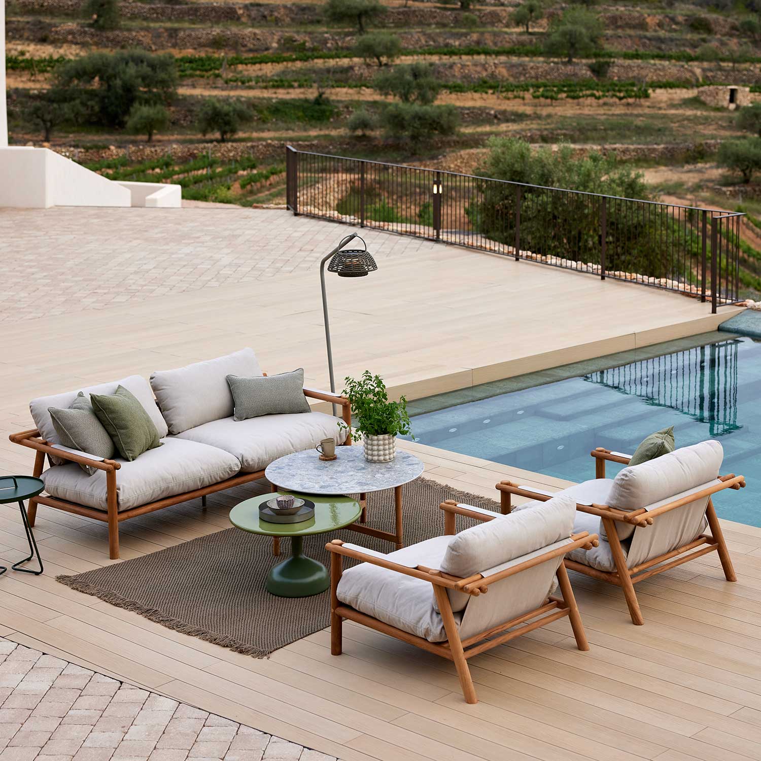 outdoorsofa sticks cane line 98665