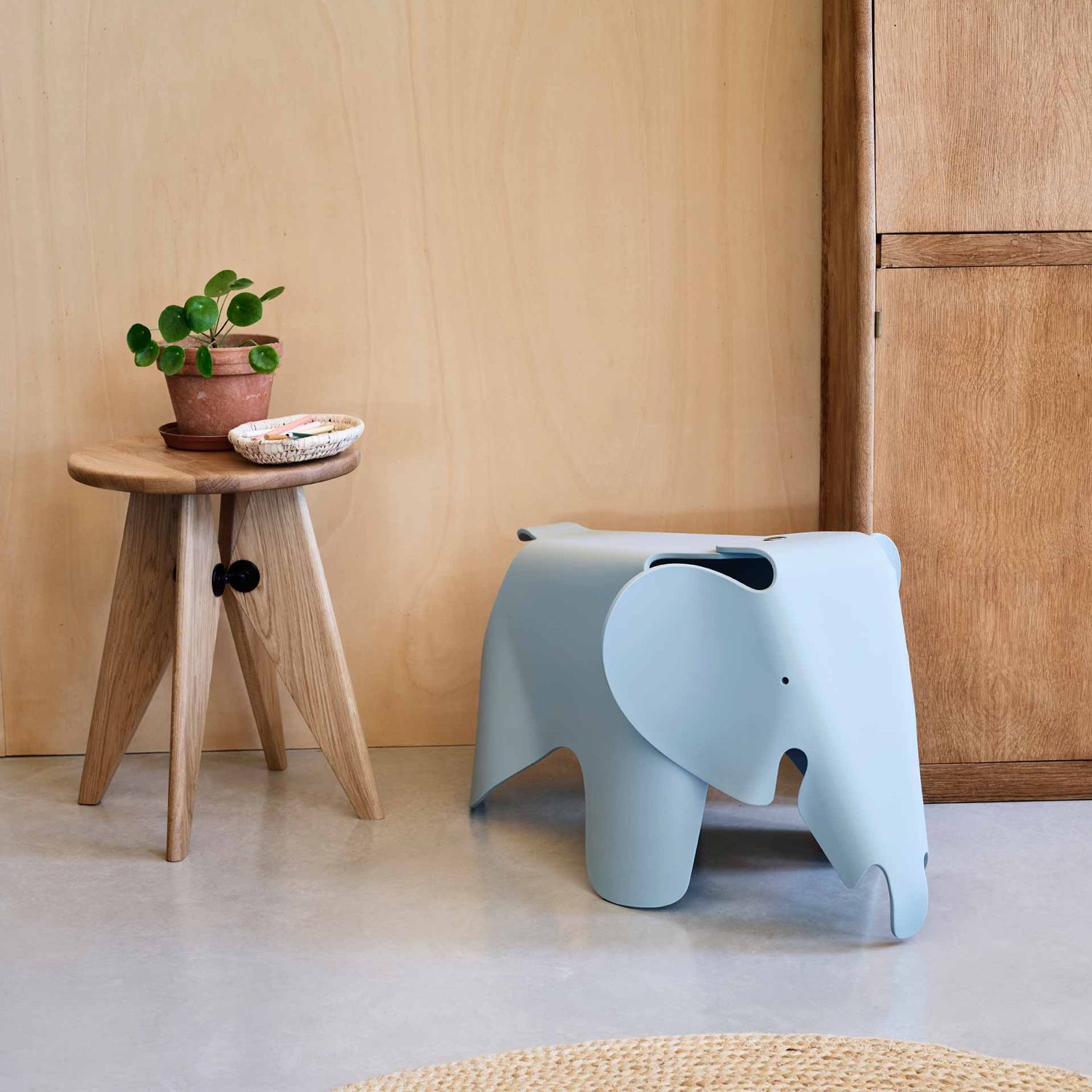 Vitra - Eames Elephant RE himmelblau