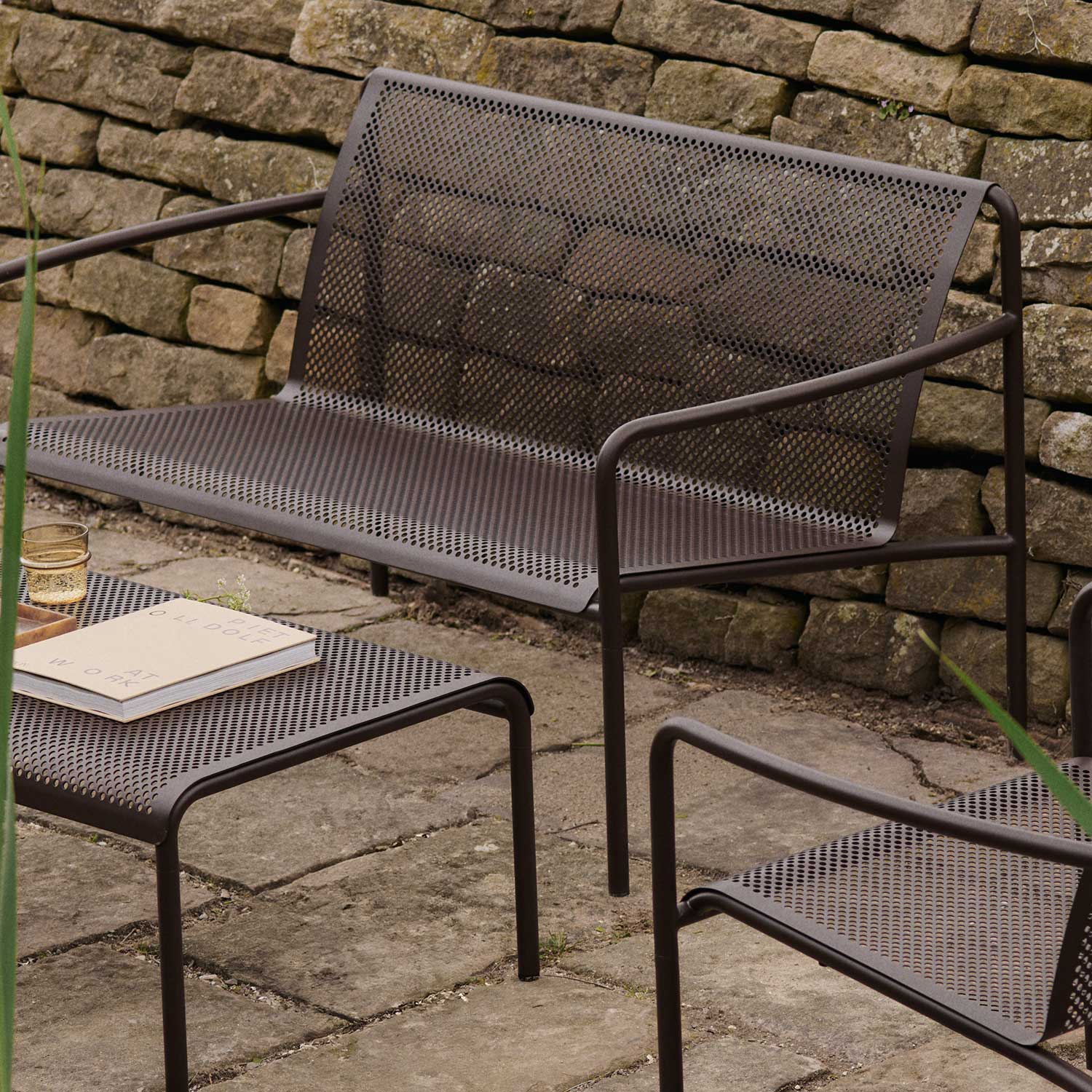 Ferm Living - Dapple Outdoor 2-Sitzer cashmere