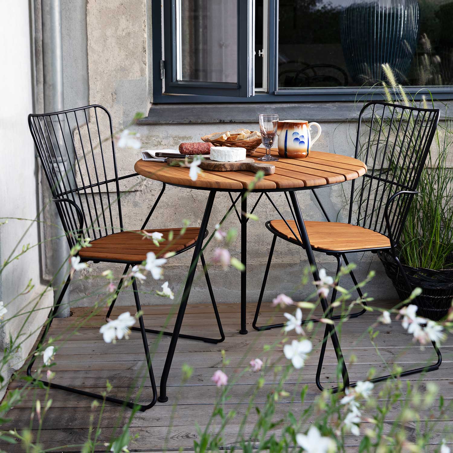 paon circum tisch houe 92741