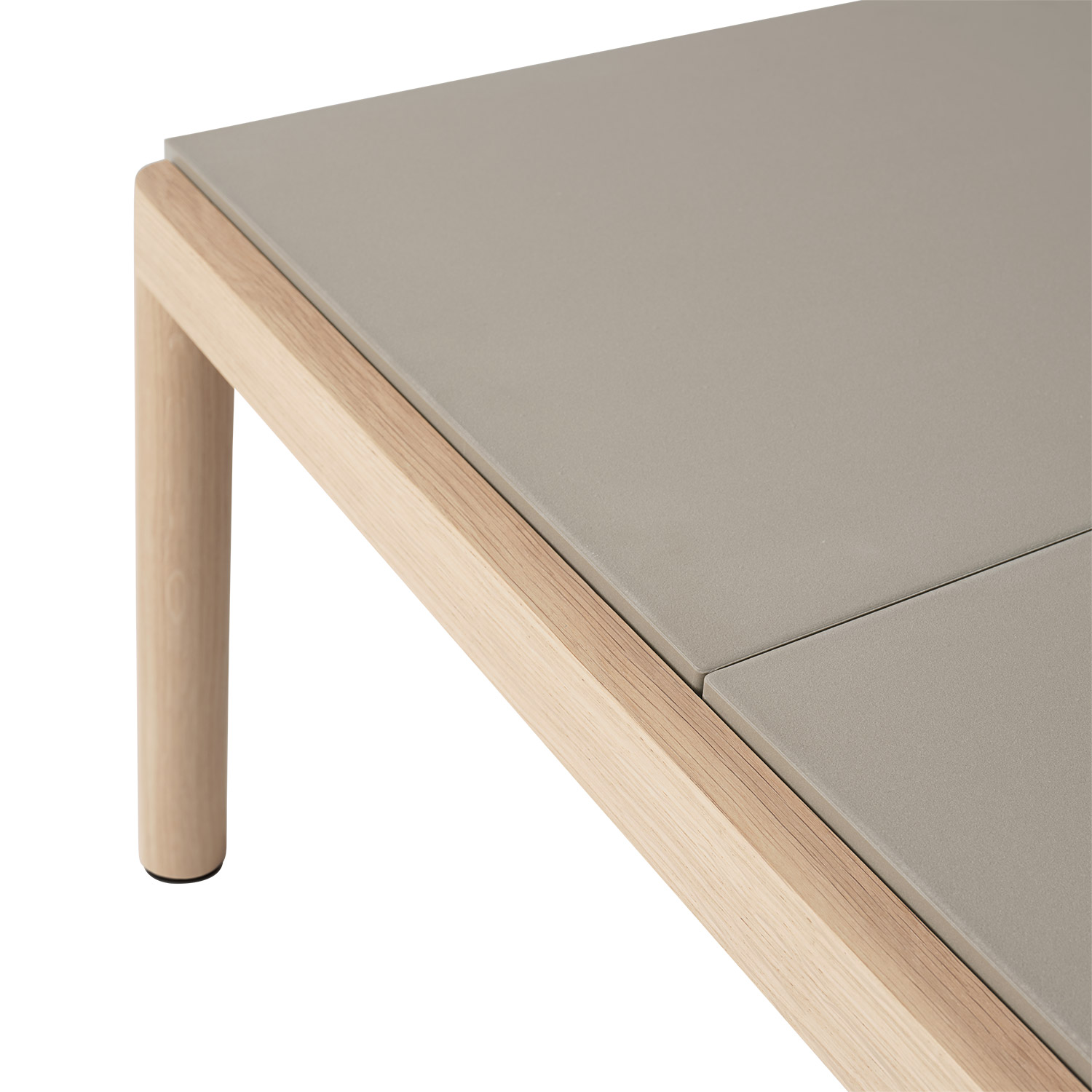 sand glatt eiche hell muuto couple tisch 89465