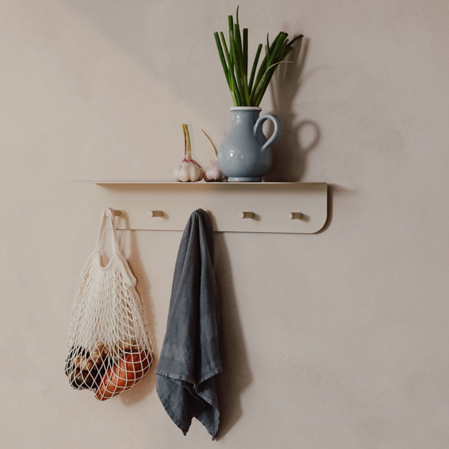Metallbude - Malou Wandgarderobe Größe L mango lassi
