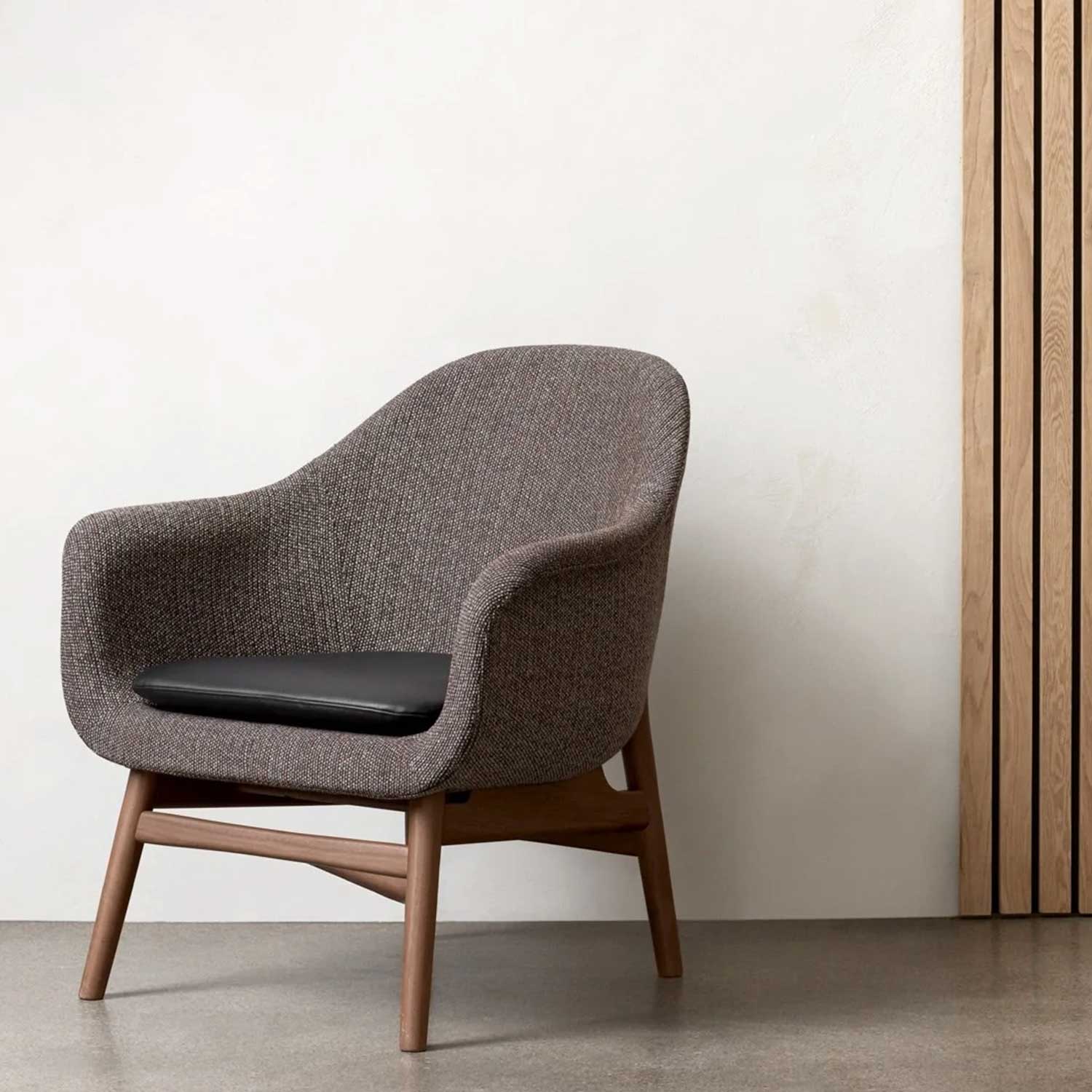 Audo - Harbour Loungesessel Dark Stained Oak/Bouclé 2
