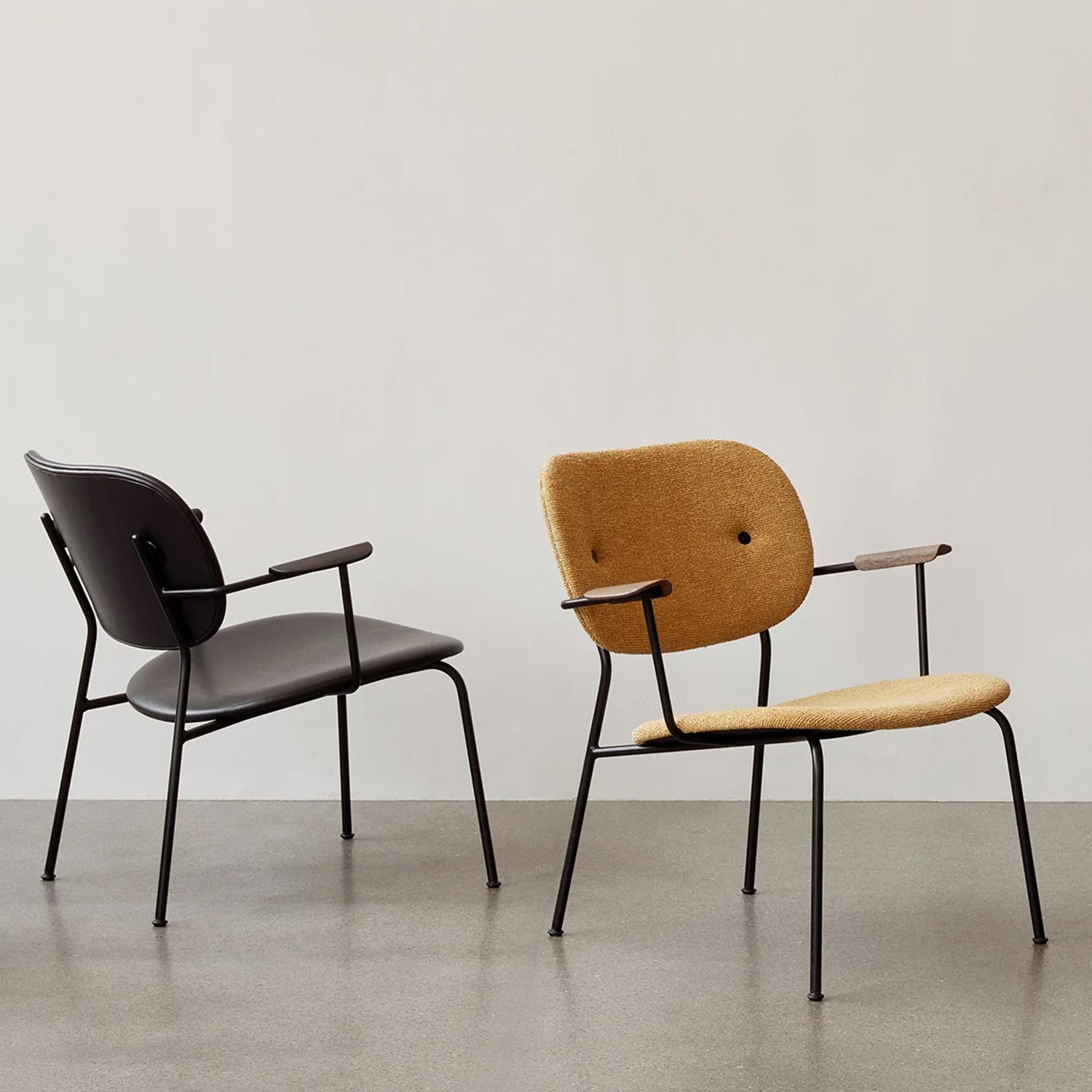 Audo - Co Lounge Chair schwarz/Dark Oak schwarz