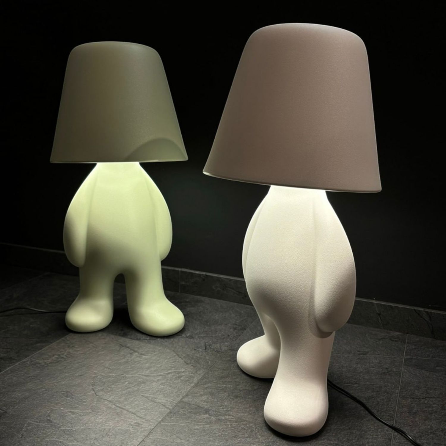 Qeeboo - Bigger Brother Leuchte khaki