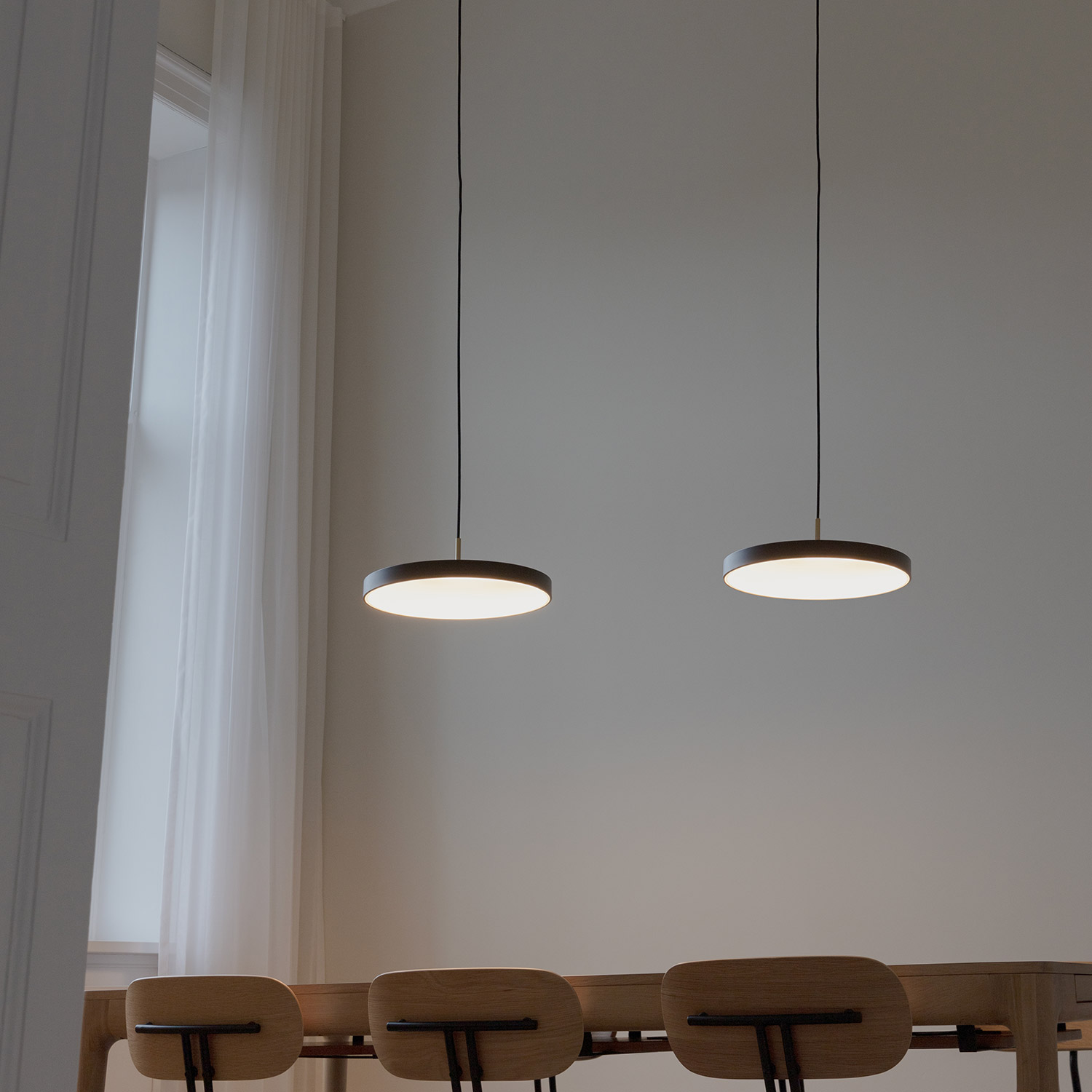 UMAGE - Asteria Plus medium schwarz messing