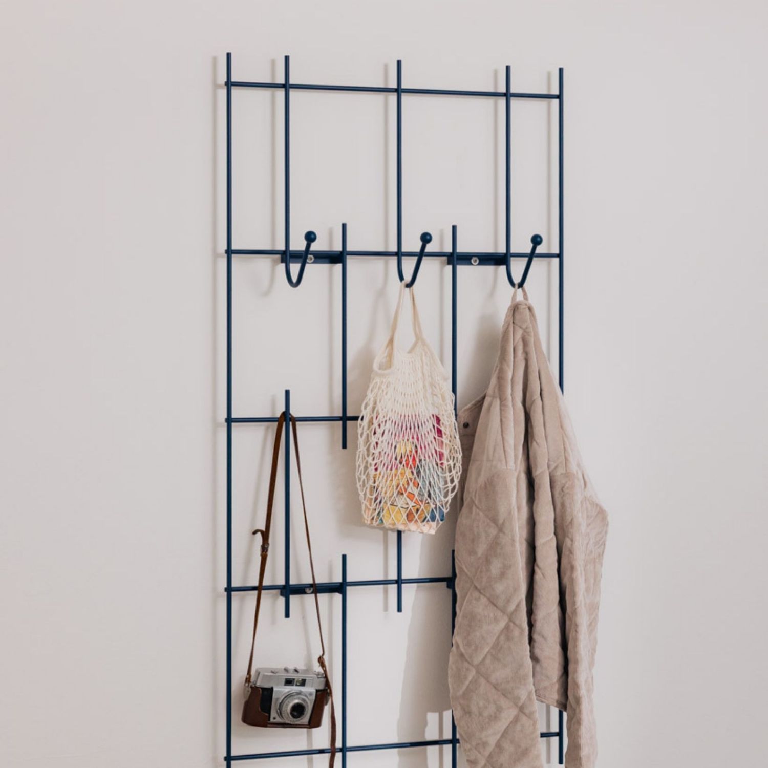 Metallbude - Wanda Wandgarderobe green tea