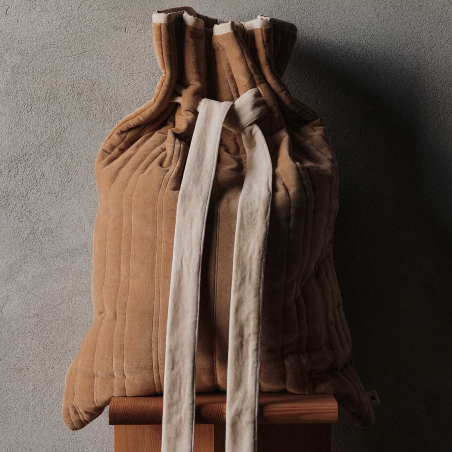 Ferm Living - Vari Steppsack Samt khaki