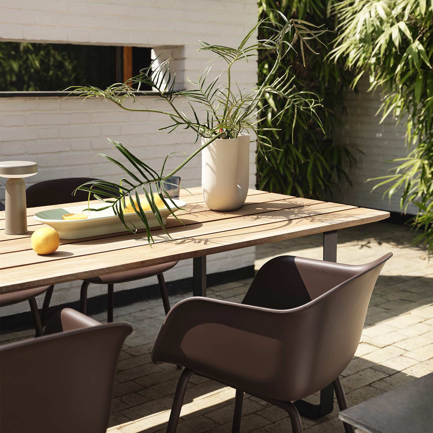 muuto mere schale light green gartentisch 97264