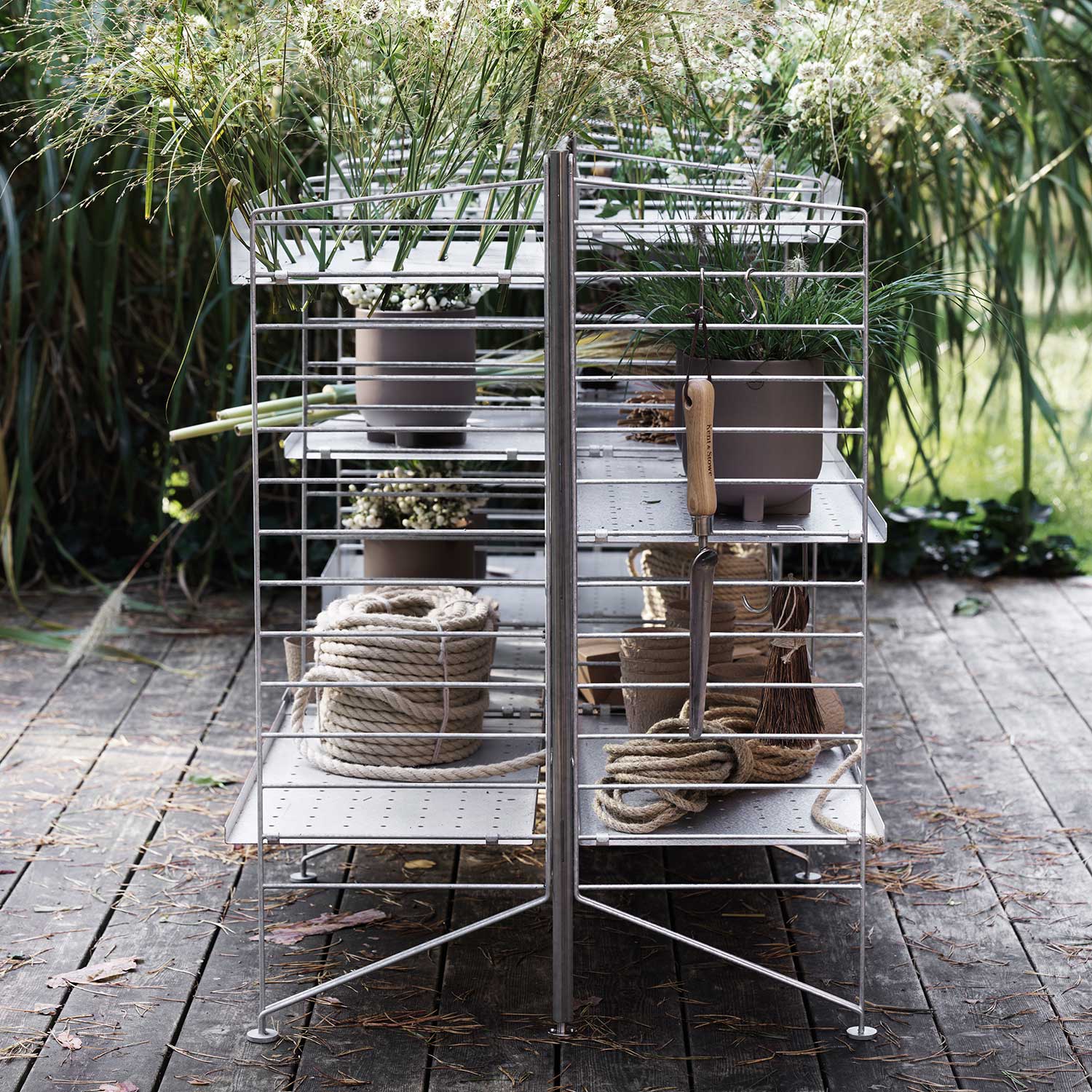 outdoor regal string 68008