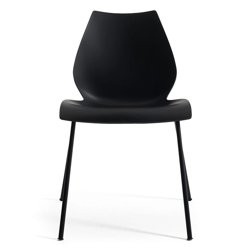 kartell maui stuhl schwarz frontal 102808