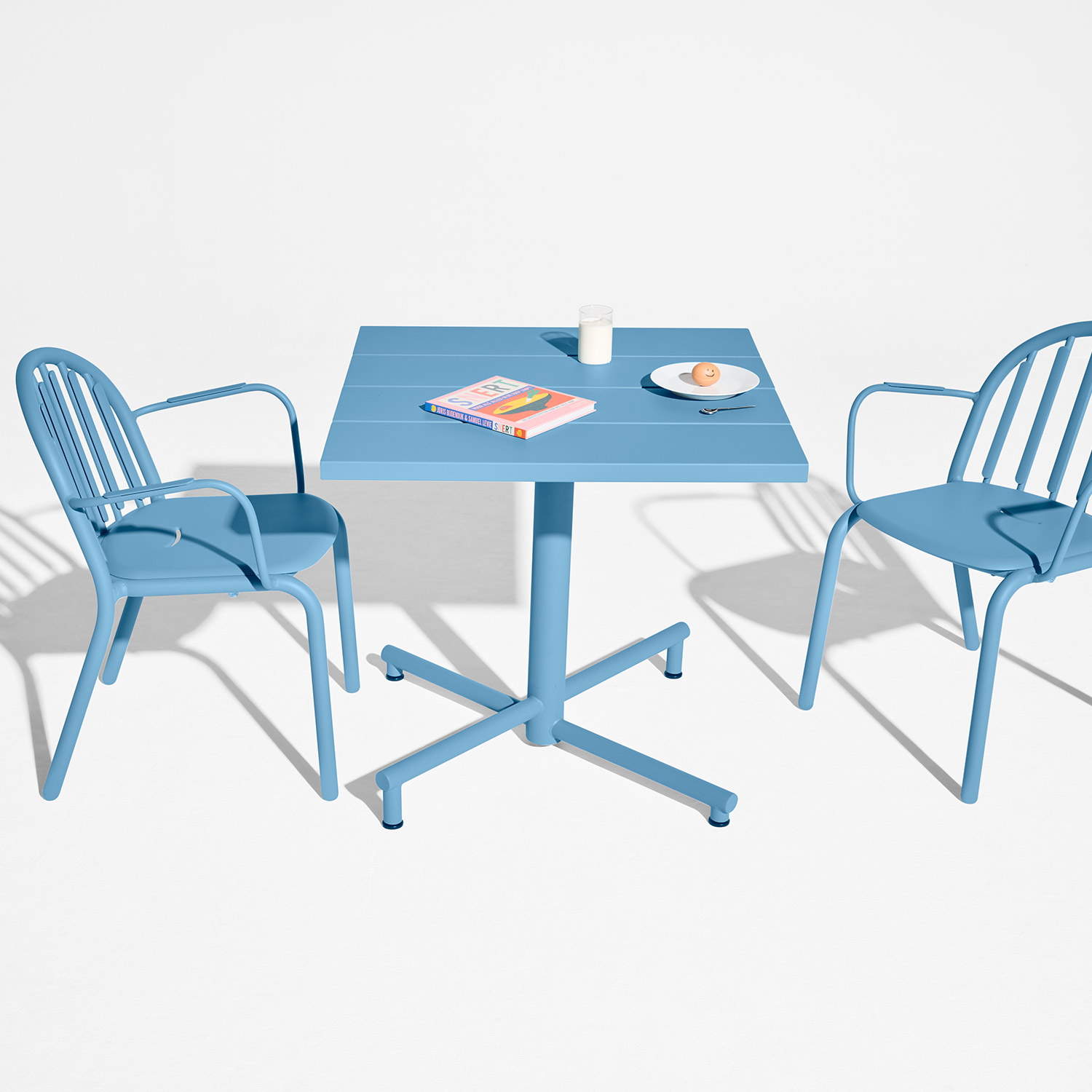 Fatboy - Fred's Outdoor Tisch 80x80 cm mochaccino