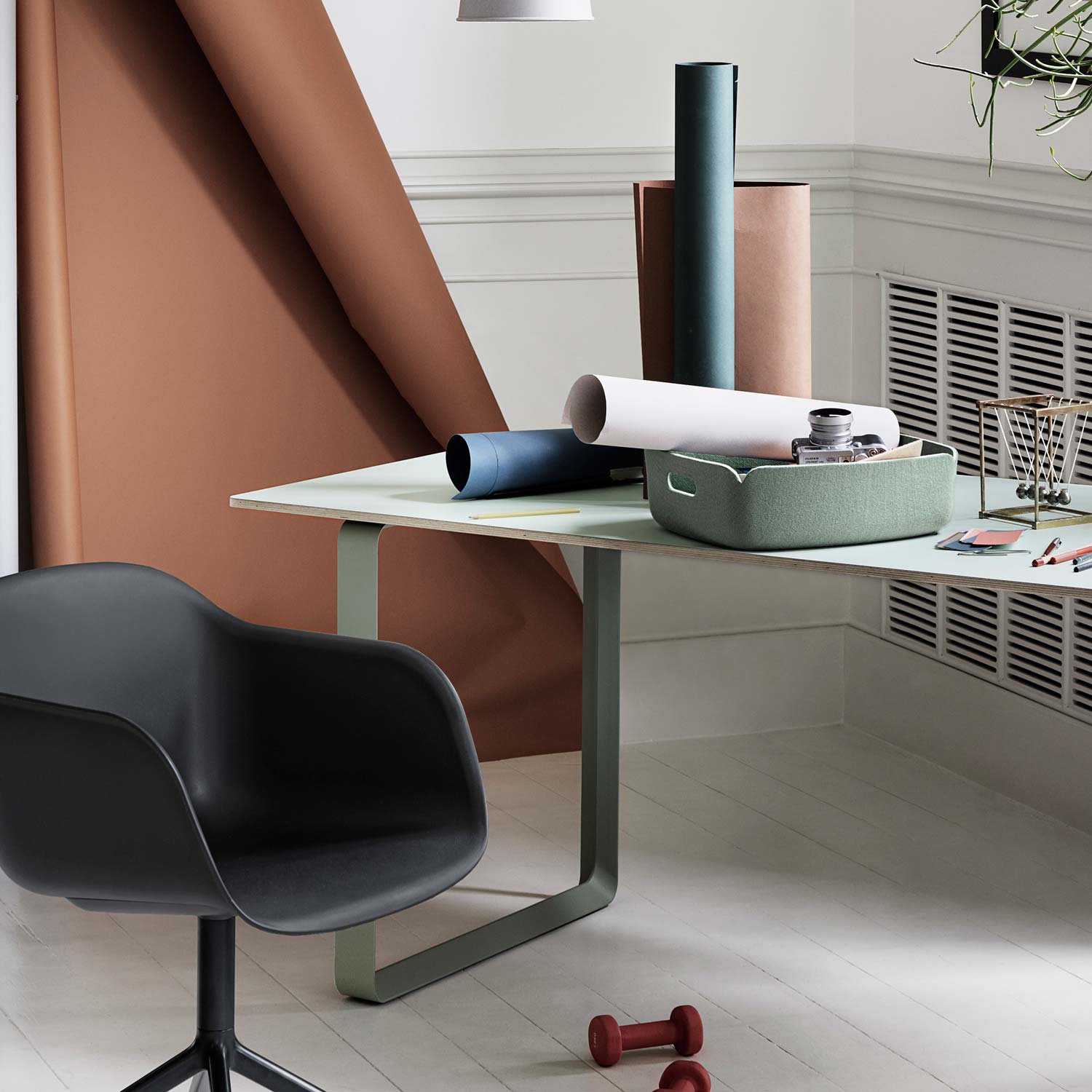 muuto Restore tray dusty green 2 26644