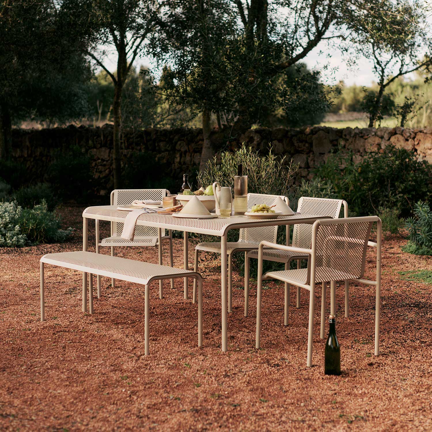 Ferm Living - Dapple Outdoor Tisch 80x80 cm tea green