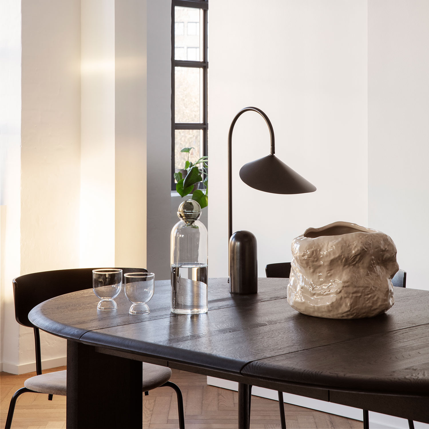 detail bevel tisch eiche schwarz 83342
