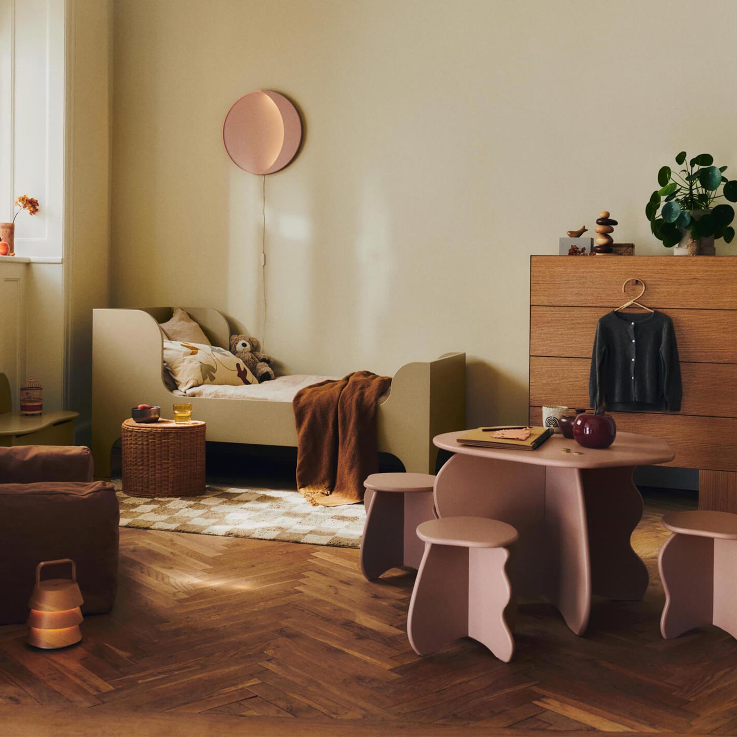 Ferm Living - Billow Knautschsack tea green