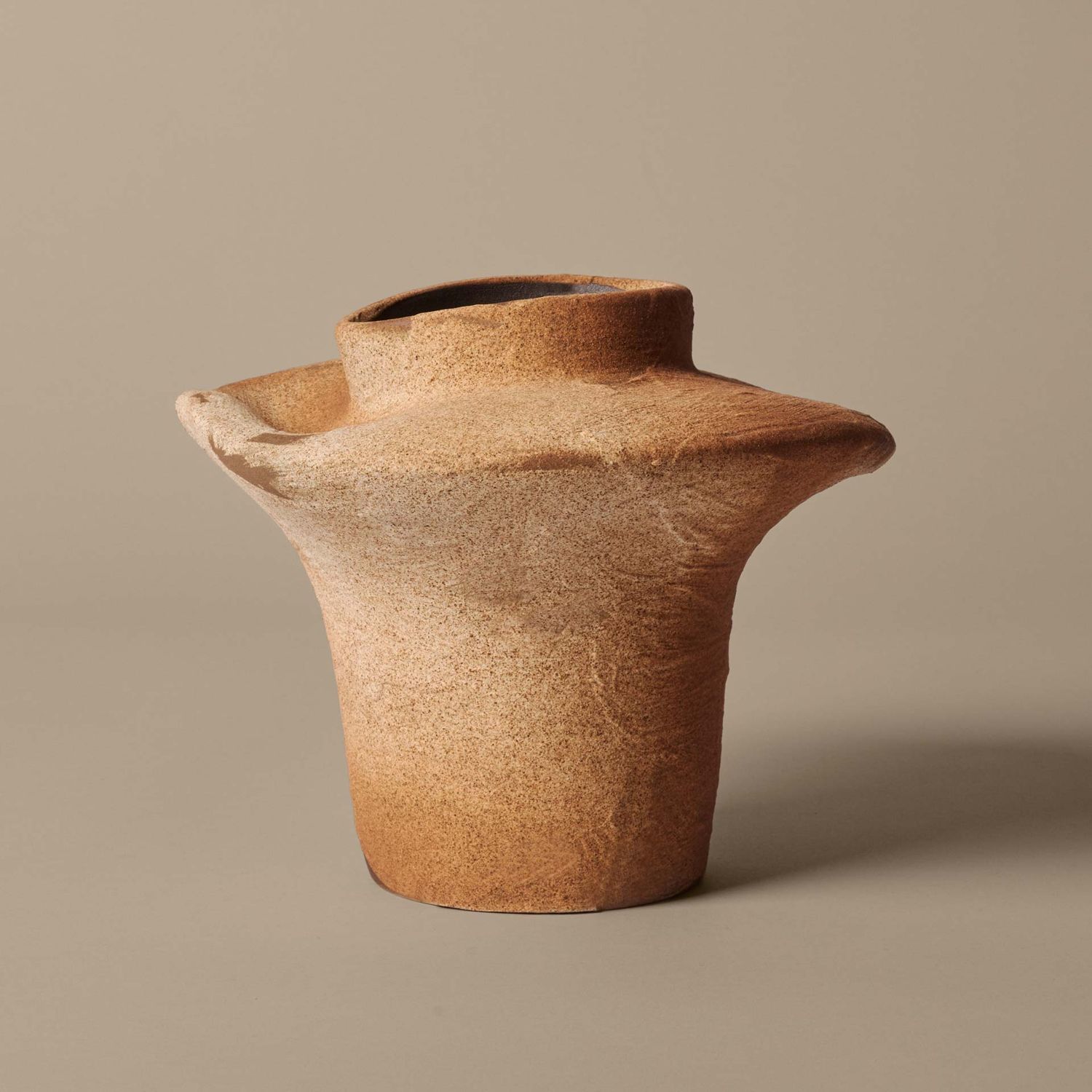 Ferm Living - Evio Vase H 22 cm burnt umber