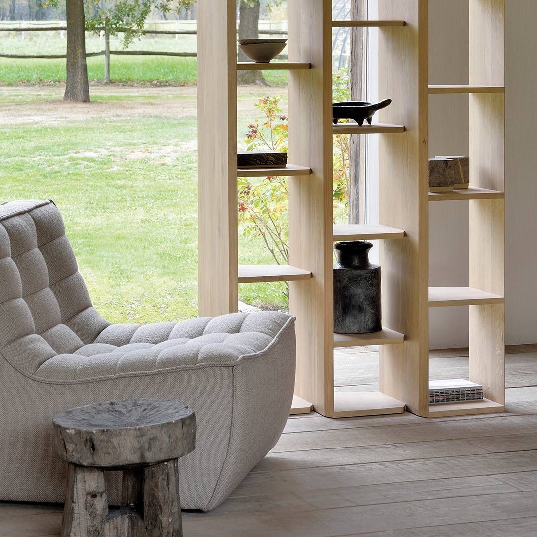 ethnucraft sofa beige ambiente einsitzer regal 83992