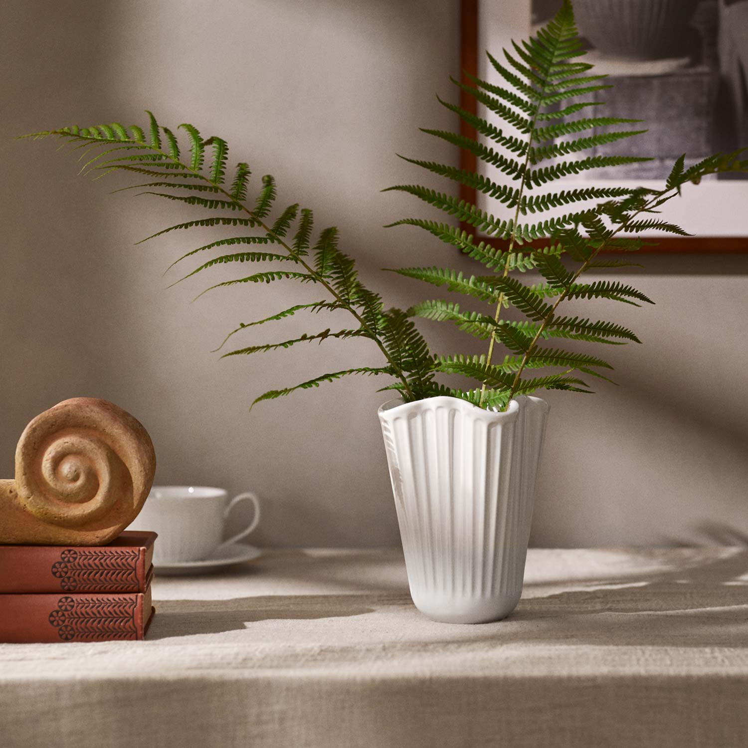 Kähler - Hammershoi Unfold Vase H16,5 cm weiß