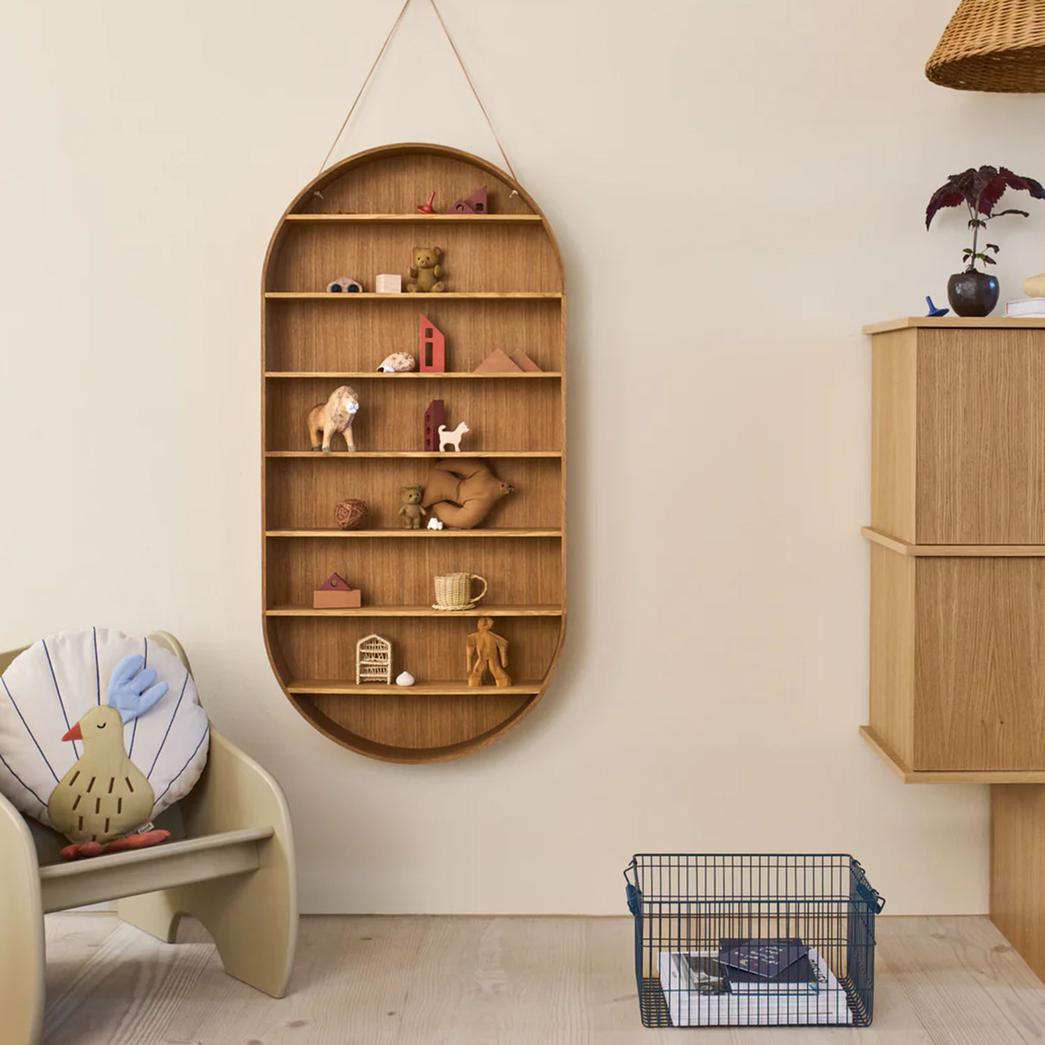 ferm LIVING Oval Regal Dorm im Kinderzimmer 104552