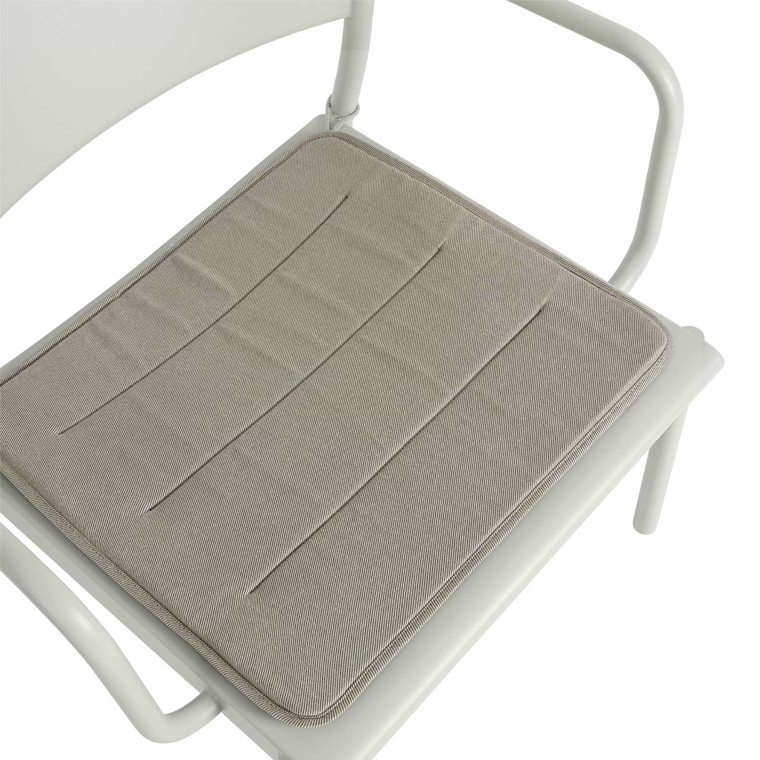 muuto Linear steel seat pad lounge armchair hellgrau mit stuhl 99245