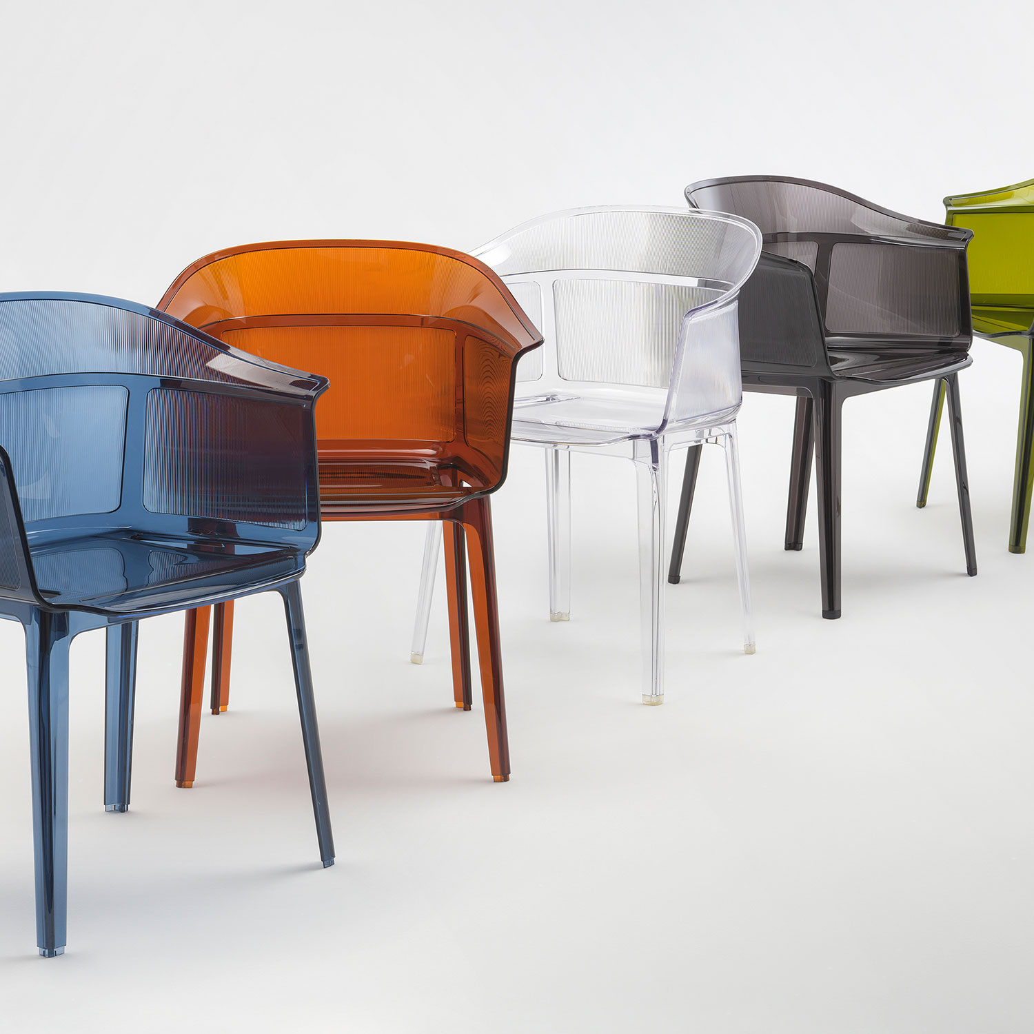 Kartell - Papyrus Outdoorstuhl klar