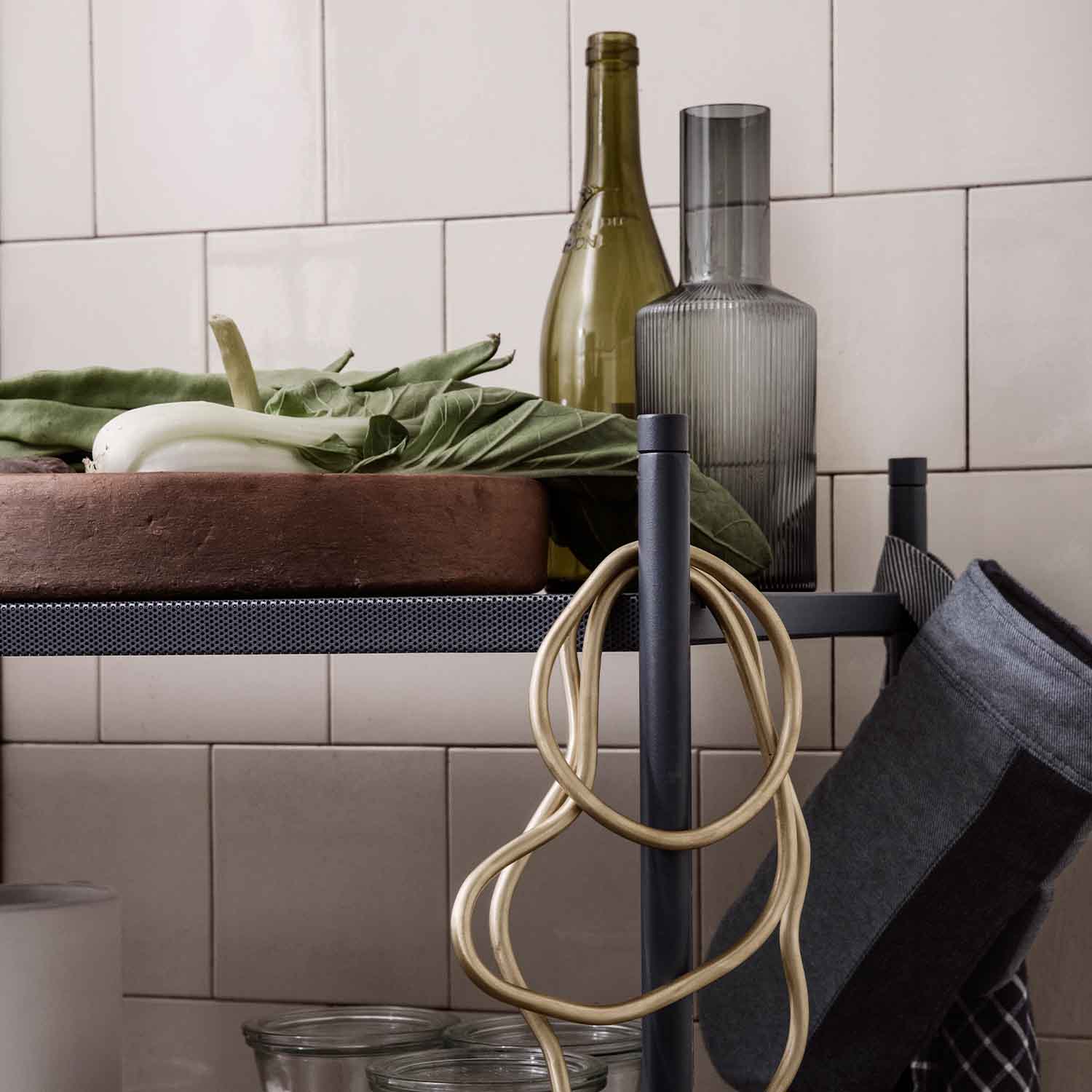 Karaffe im Regal ferm Living
