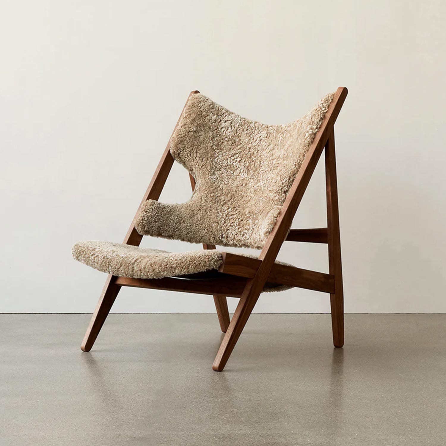 Audo - Knitting Lounge Chair dark stained oak/root
