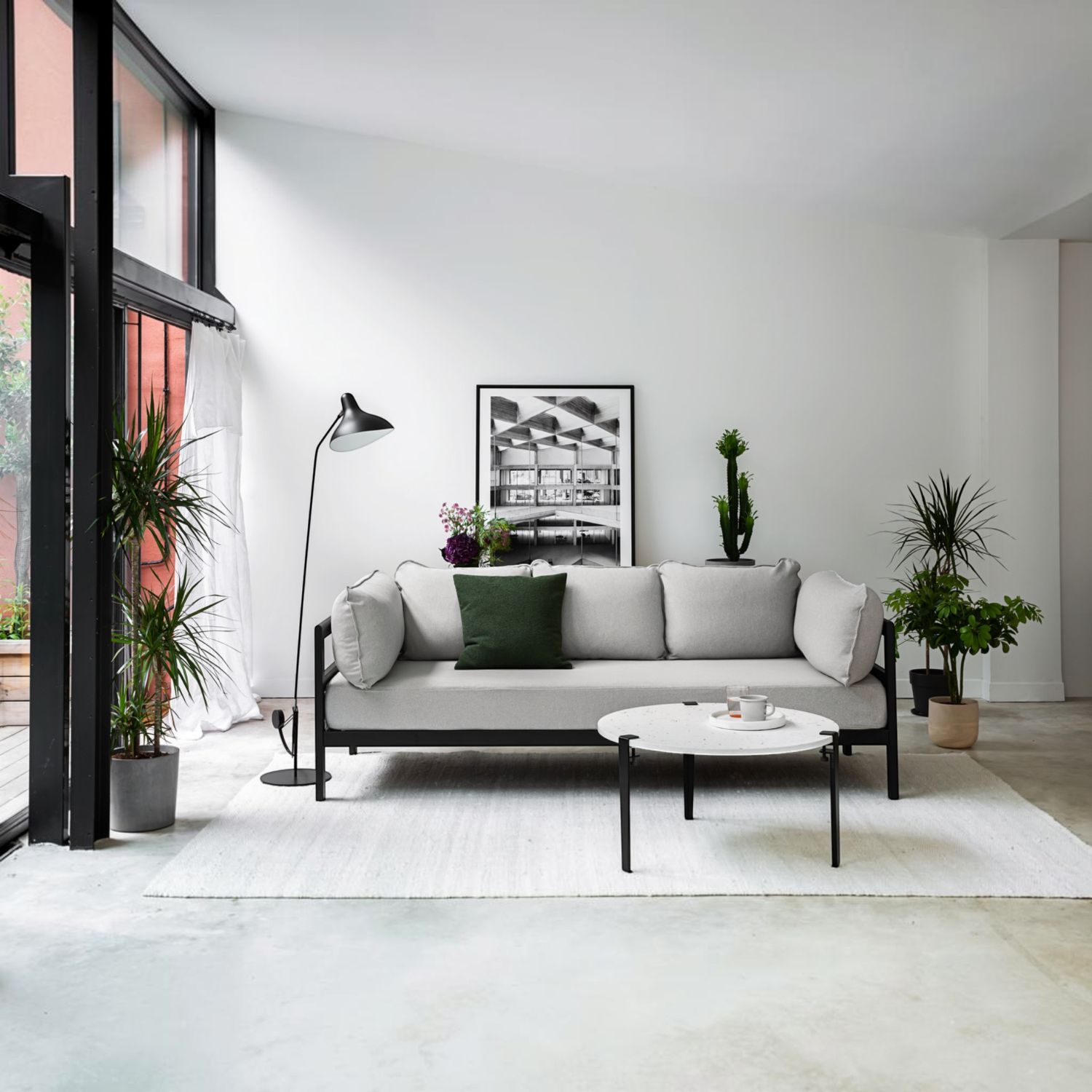 Tiptoe - Couchtisch Ø 80 cm Venezia graphitschwarz