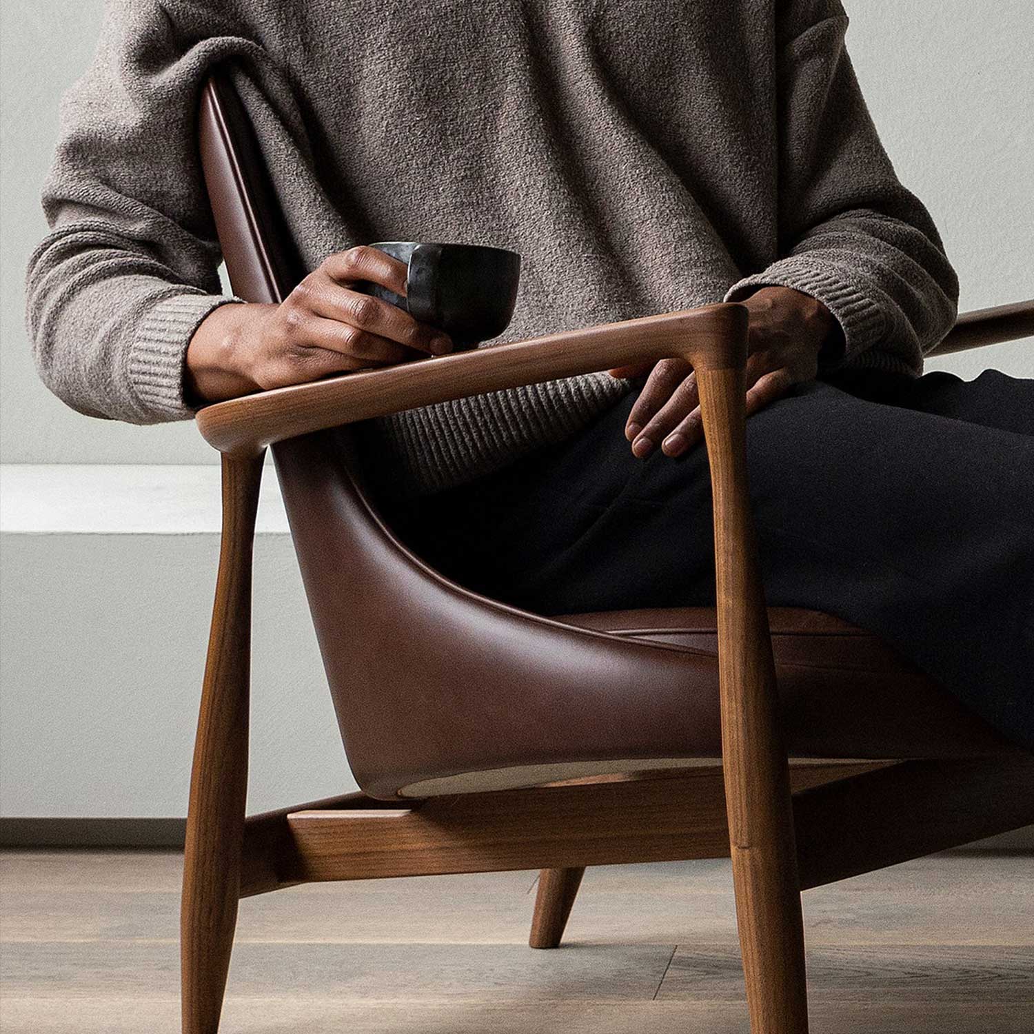 Audo - Elizabeth Loungesessel Walnut/braun