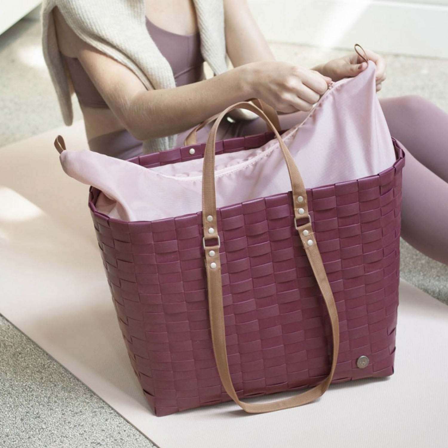 handed by go sport shopper wine berry red sport 93482