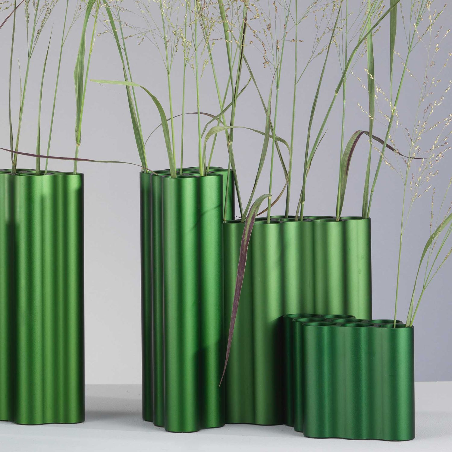 Vitra - Nuage Vase medium efeu eloxiert