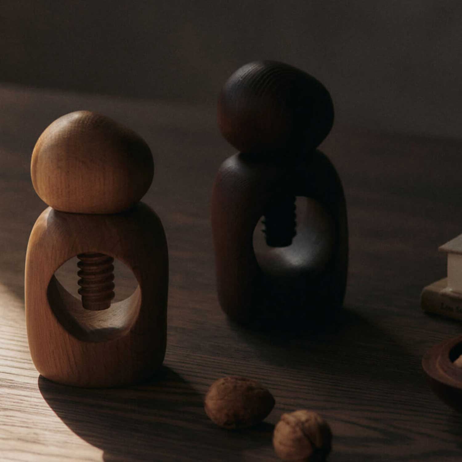 Ferm Living - Cairn Nussknacker Eiche hell