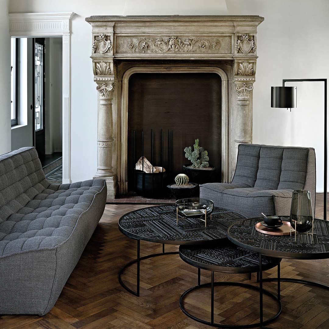 ethnicraft sofa dunkelgrau ambiente wohnzimmer 84006