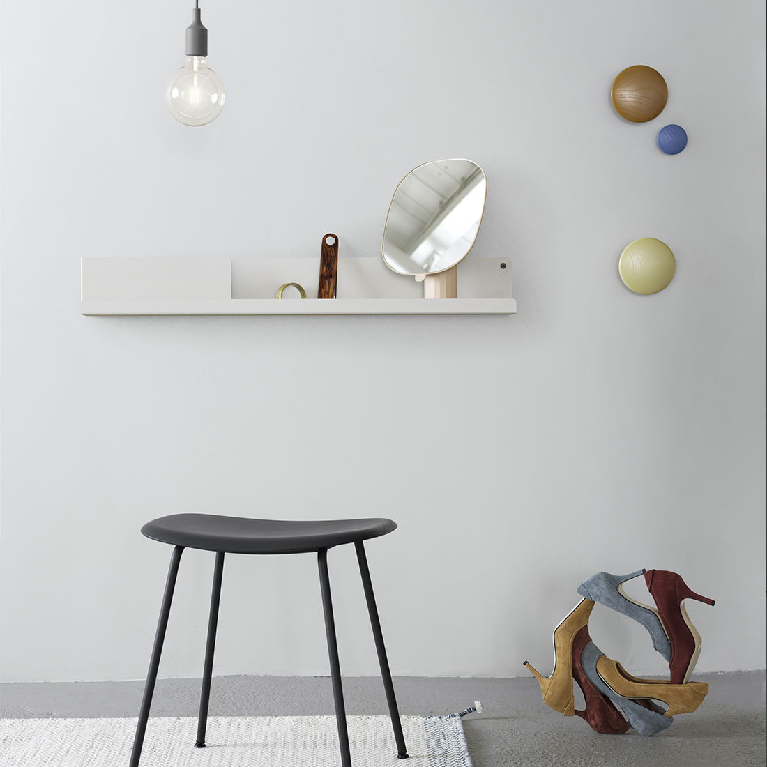 muuto grau folded spiegel stuh 53323