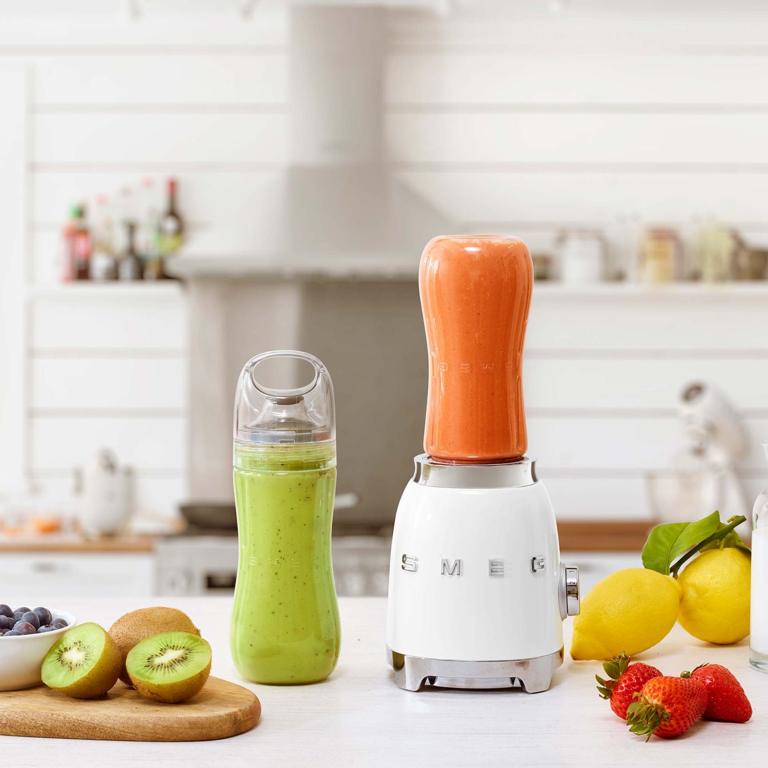 SMEG - Personal Blender PBF01 weiß inkl. Zusatzflasche