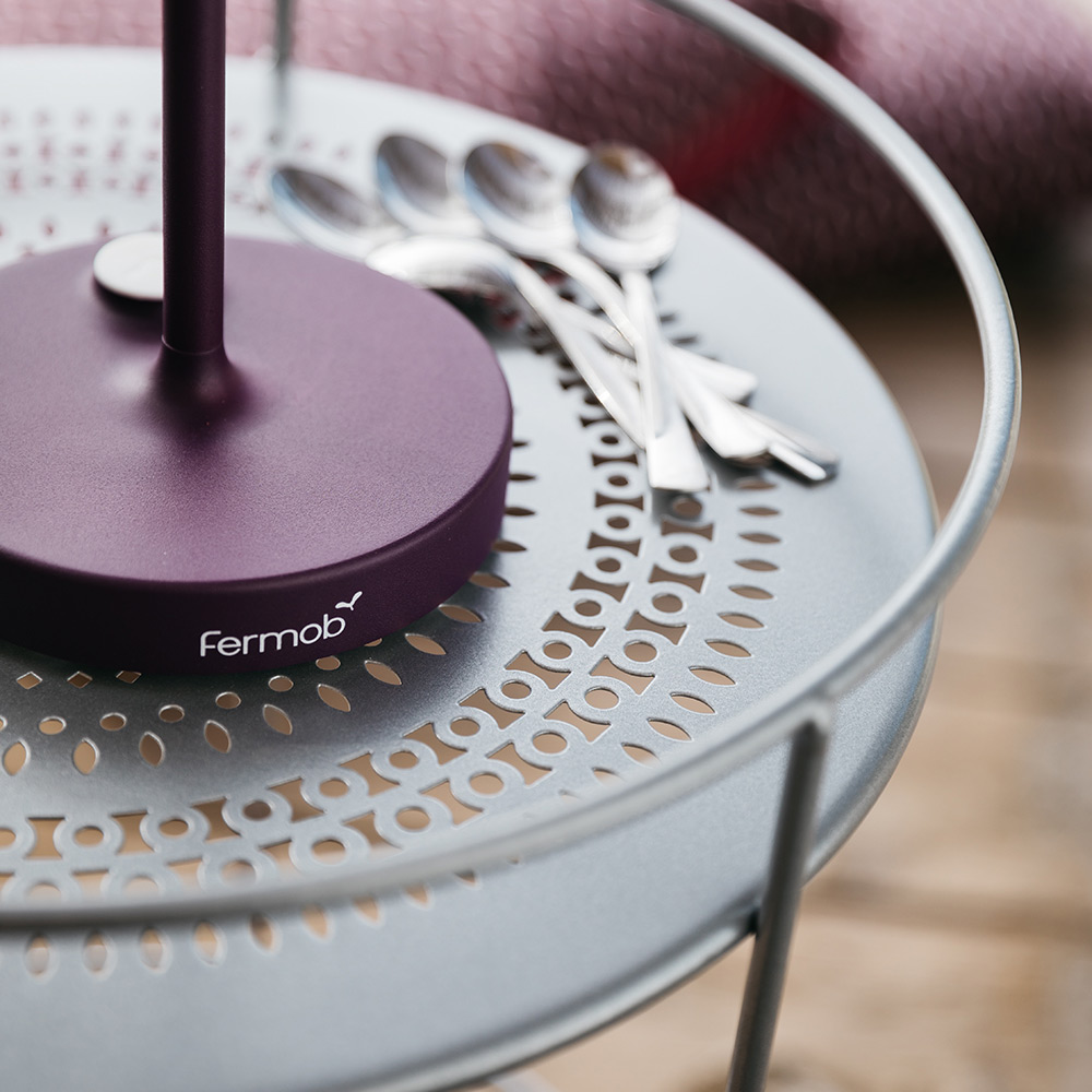 fermob guinguette tisch perfo detail 64694